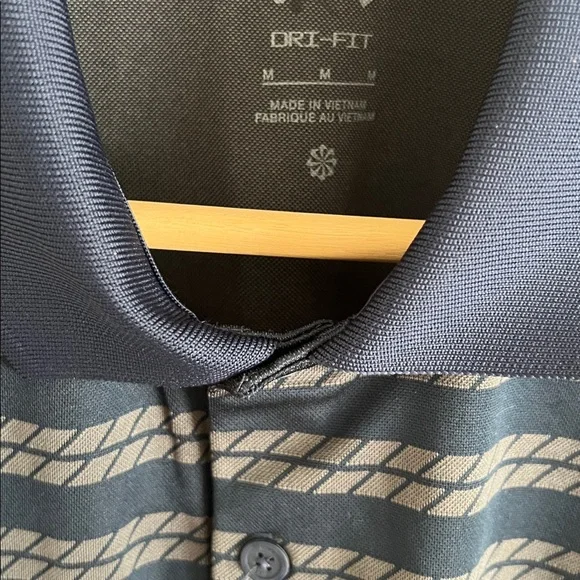 Jordan Men's Dark Blue Patterned Polo Shirt like new medium - Picture 4 of 6